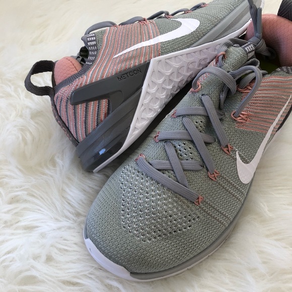 metcon dsx flyknit 2 vs metcon 4